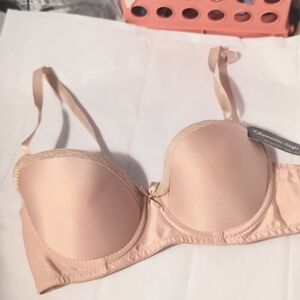 Lingerie Push Up Underwire Bra Beige Nude Lace 34C NWTG